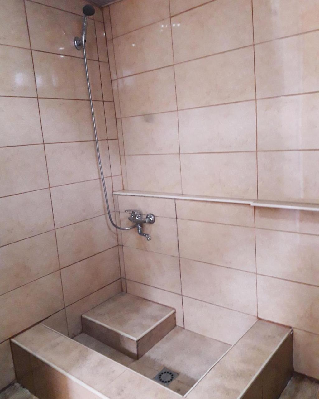 Guesthouse Ttt Тбилиси Екстериор снимка
