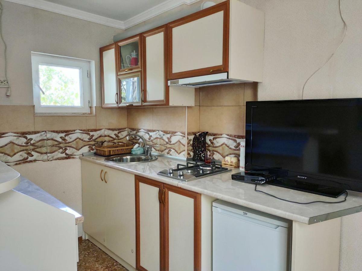 Guesthouse Ttt Тбилиси Екстериор снимка